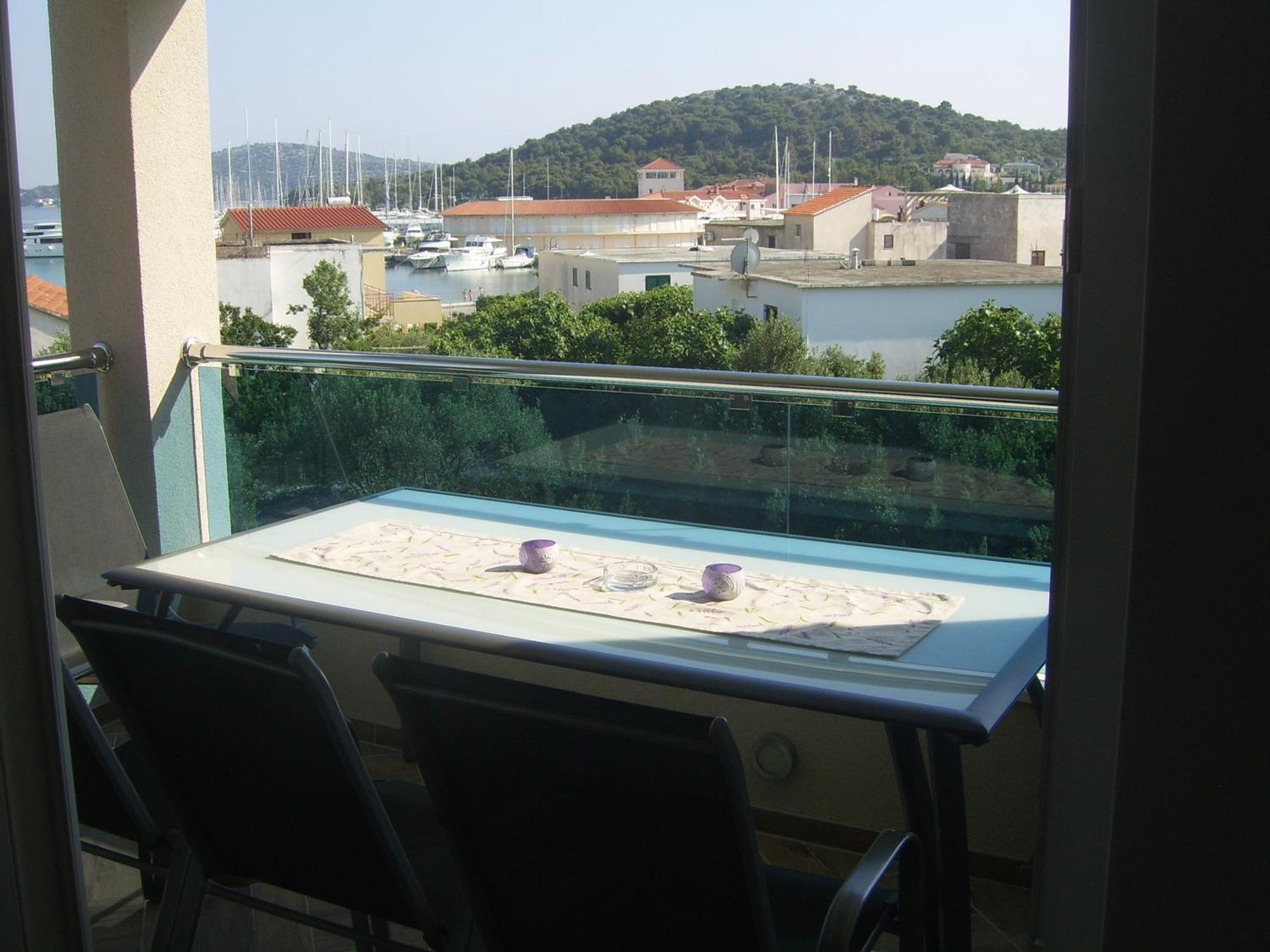 Apartments Villa Erik Rogoznica  Zimmer foto